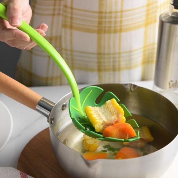 Serving Spoon Leaf Design C00014